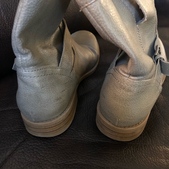 Women’s boots - Picture 4 of 5